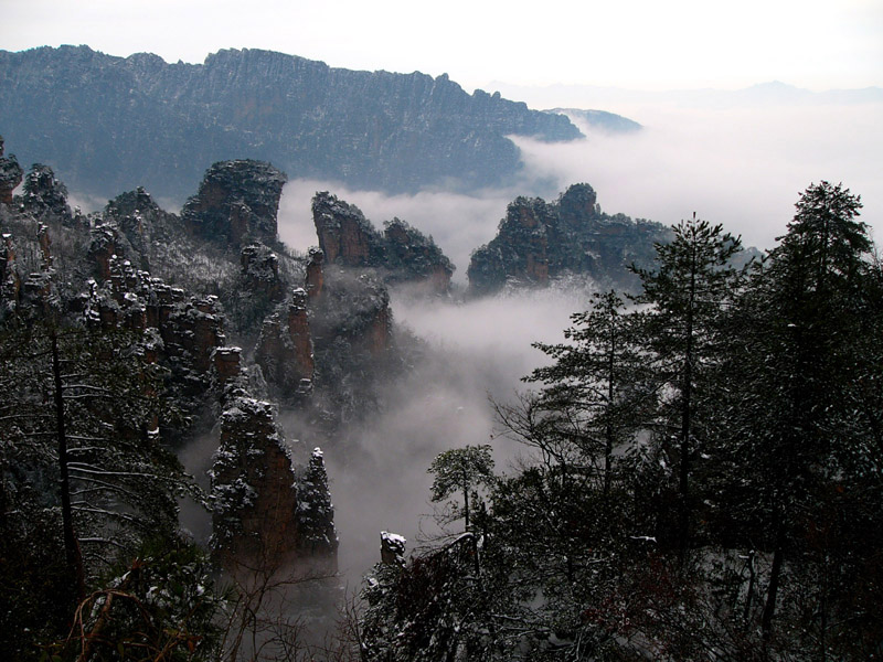 天门山雪景